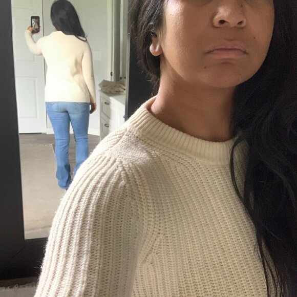 Beautiful THEORY Cashmere & Wool Blend Sweater Size Small - Picture 2 of 8